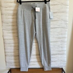 NWT Ingrid & Isabel Maternity Sweatpants Joggers